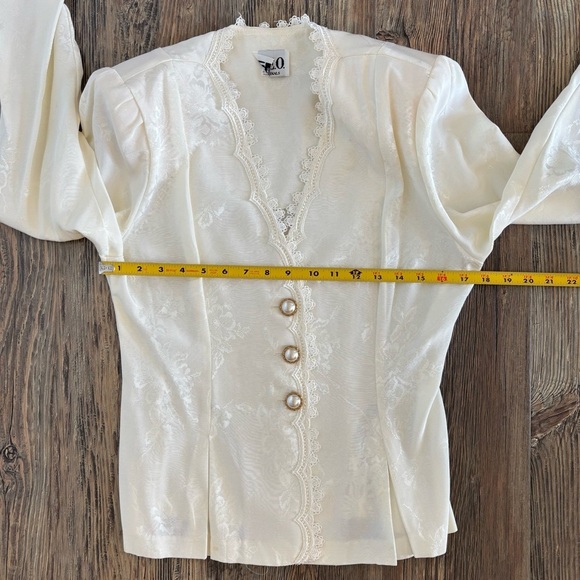 Vtg REO Originals Victorian Blouse Sz 8 Ivory Floral Brocade Pearl Buttons Lace - Picture 7 of 13